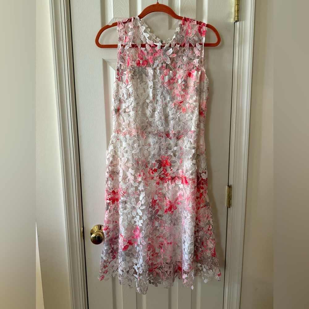 Elie Tahari peach and white floral dress